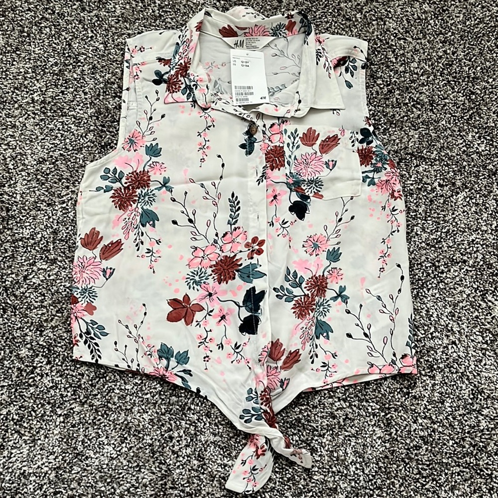 *NWT* H&M Girl’s Size 12-13Y Tie-Hem Tank